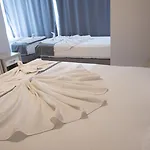 Guenes Отель